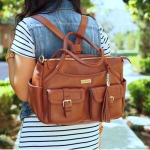 EUC Lily Jade Elizabeth Bag